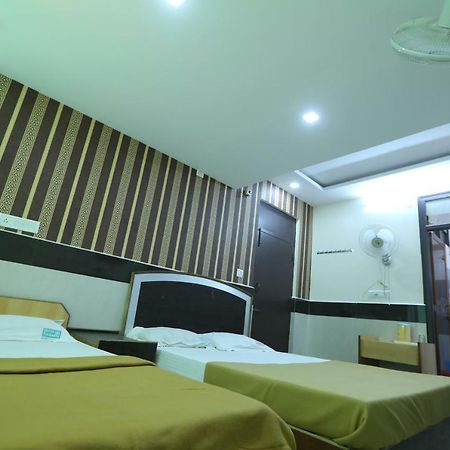 Hotel Embassy Bengaluru Zewnętrze zdjęcie