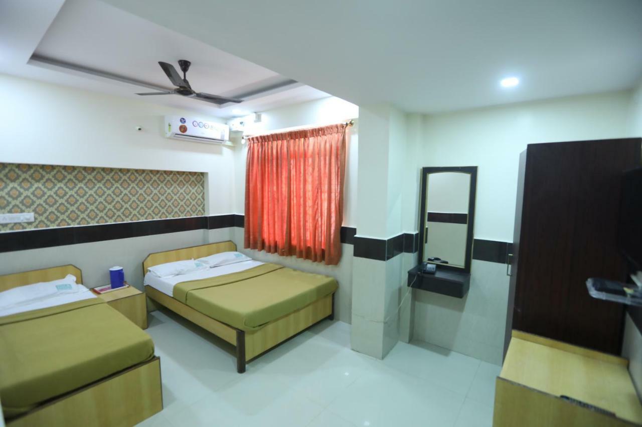 Hotel Embassy Bengaluru Zewnętrze zdjęcie