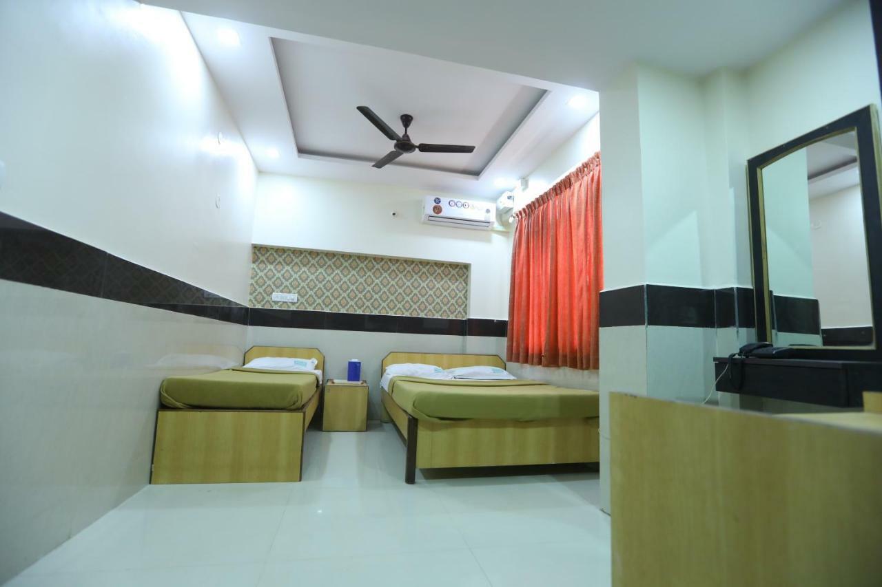 Hotel Embassy Bengaluru Zewnętrze zdjęcie