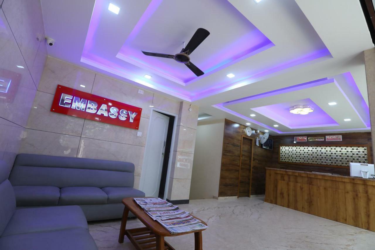 Hotel Embassy Bengaluru Zewnętrze zdjęcie